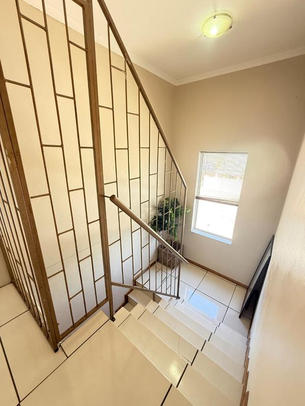 3 Bedroom Property for Sale in Tafelzicht Western Cape